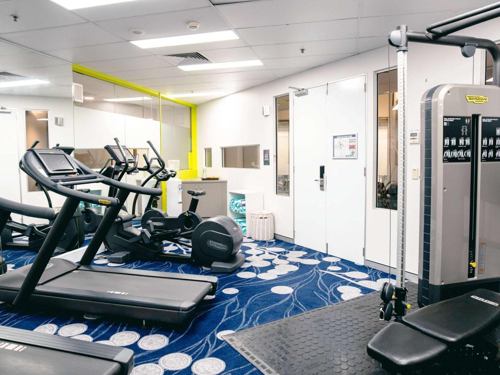 Sofitel Gold Coast Broadbeach Kültér fotó The gym on board