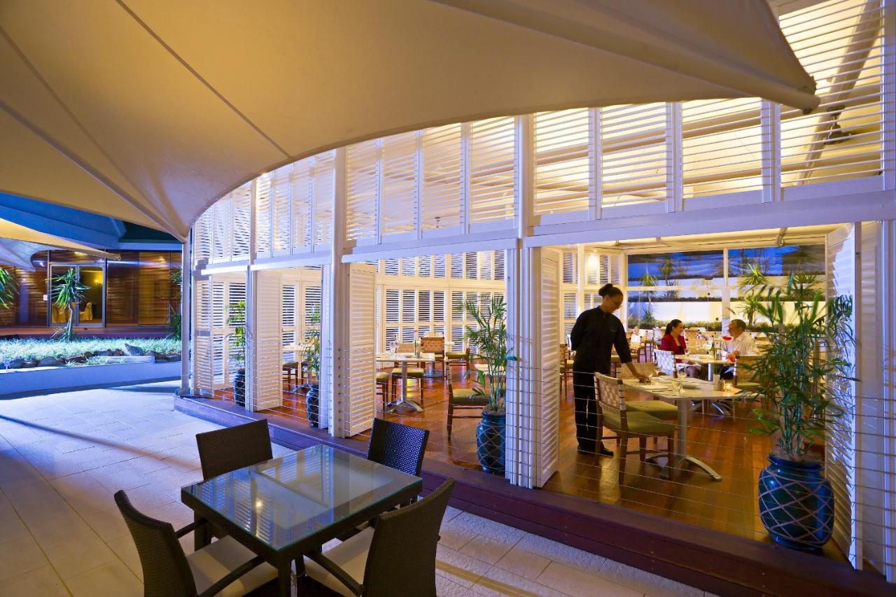 Sofitel Gold Coast Broadbeach Kültér fotó The restaurant